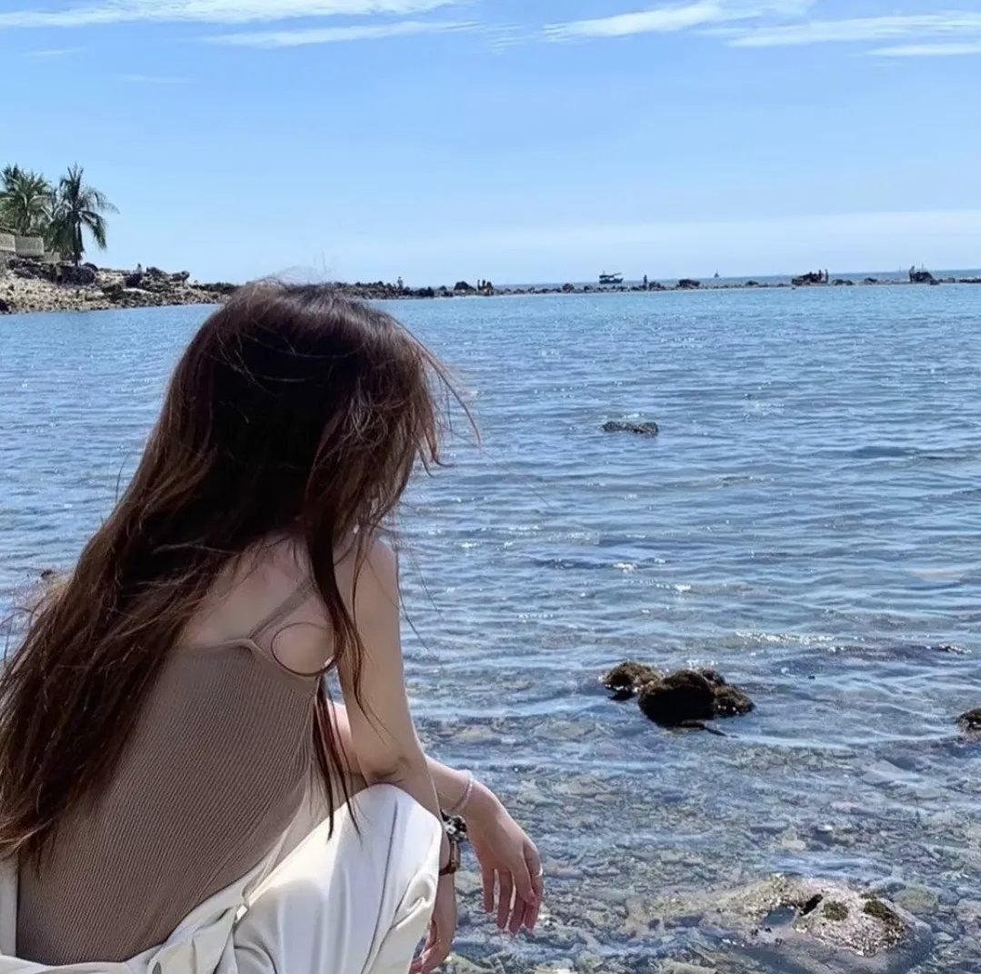 黑色树海封面
